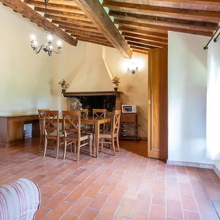 Cerboli Apartment