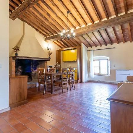 Cerboli Apartment *